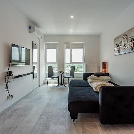 Cozy Penthousestudio Cityview W12 布加勒斯特 外观 照片